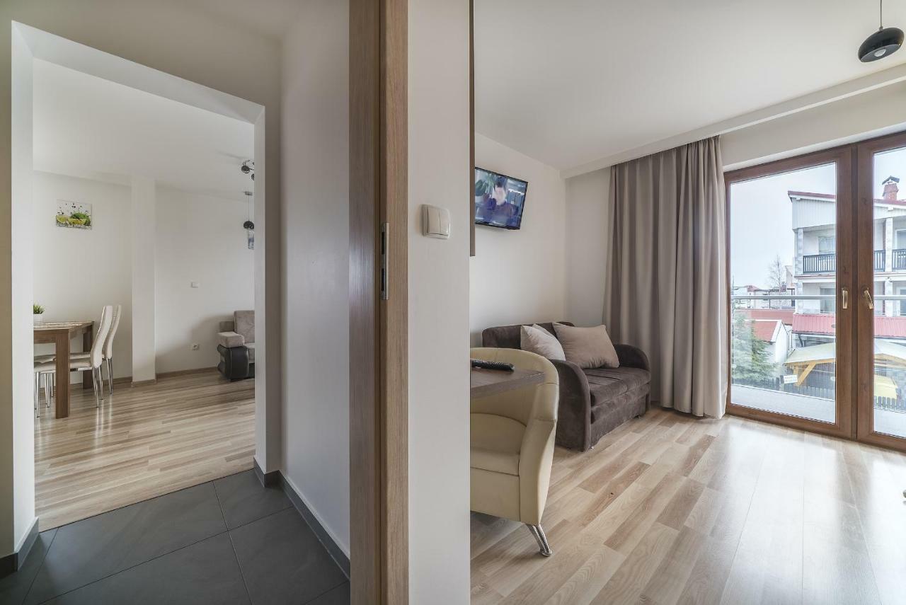 Apartamenty I Pokoje Goscinne Relax Jastarnia Exterior photo