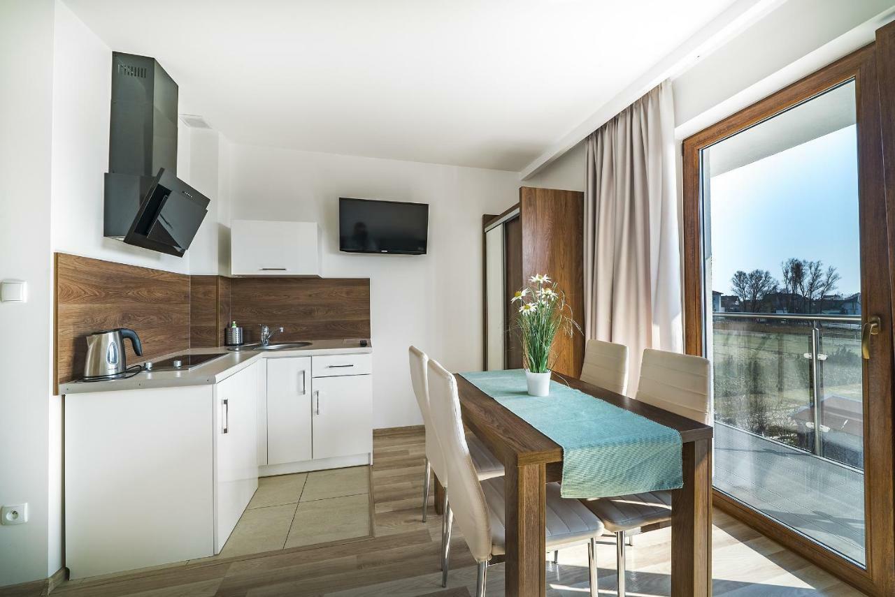 Apartamenty I Pokoje Goscinne Relax Jastarnia Exterior photo